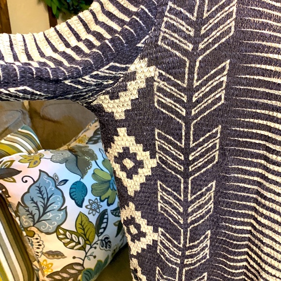 ARIAT Bohemian Open High Low cardigan size Small Blue/ White lightweight EUC - Picture 6 of 11